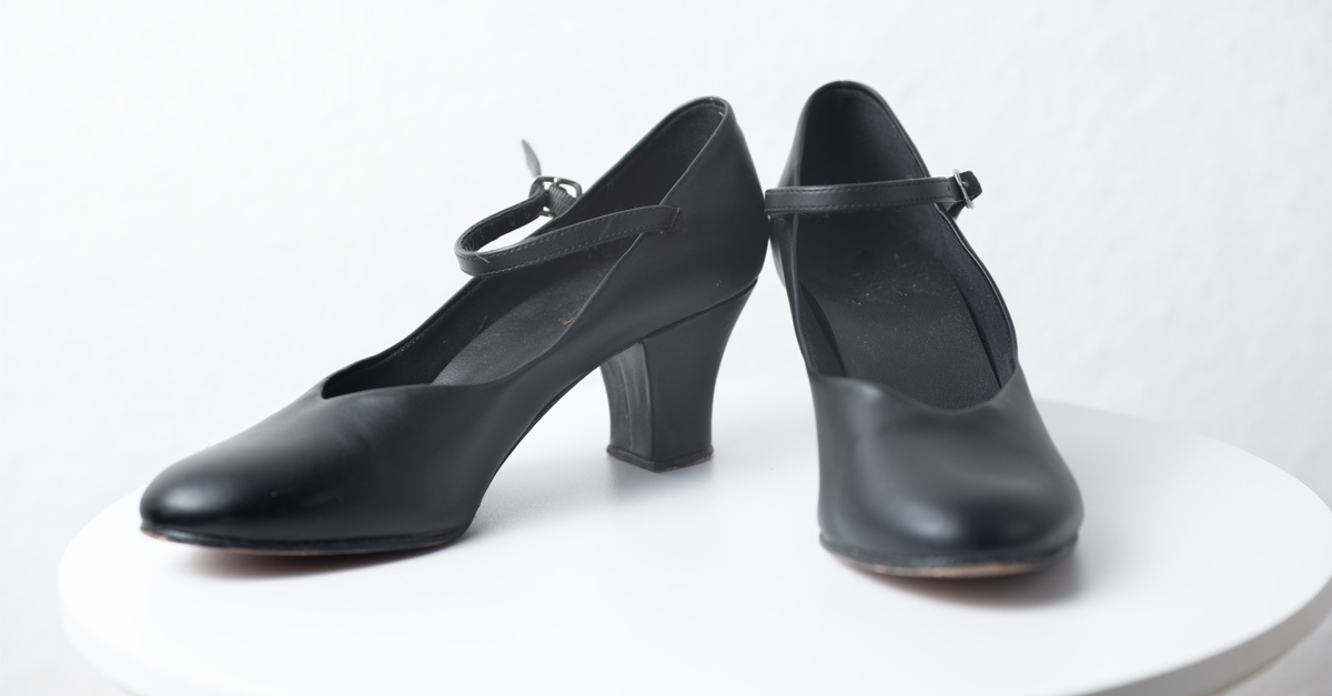 Second hand 2025 character shoes