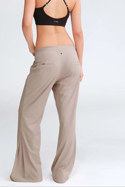 C'est Chic Pant - French Beige